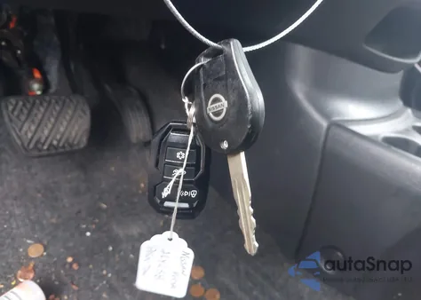 2016 Nissan Versa Note S (Sr)/S Plus/Sl/Sr/Sv z USA, uszkodzony, nr VIN 3N1CE2CP4GL362867